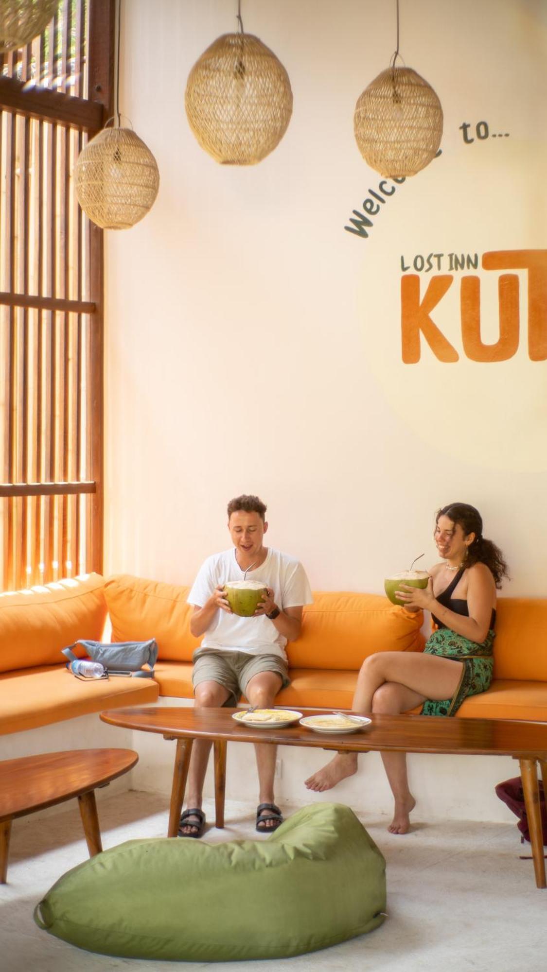 Lost Inn Kuta Capsule Hostel Exterior photo